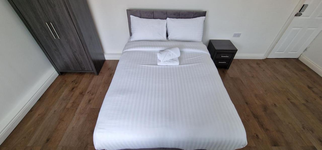 Apartment In Wakefield City Centre Экстерьер фото